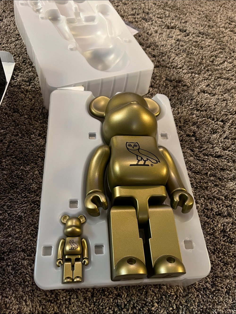 OVO Medicom October’s Very Own. Gold. Bear Brick 100% and 400%. New in box. - Picture 8 of 9